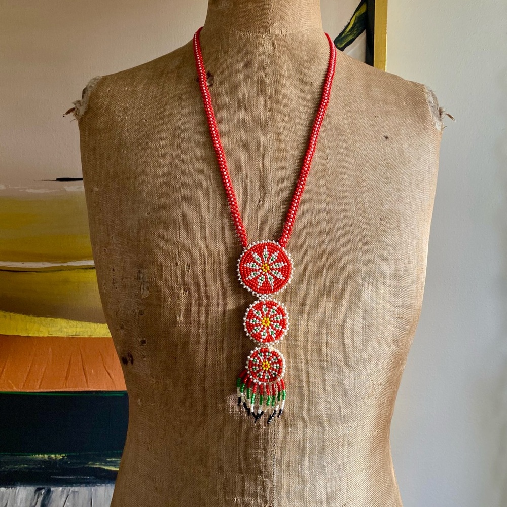 VTG Beaded necklace